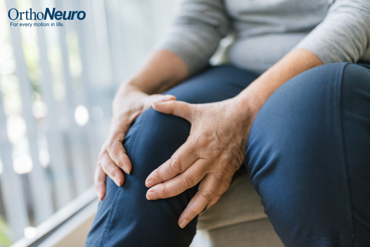 An older woman experiencing knee pain caused by Subchondral sclerosis in Ohio.